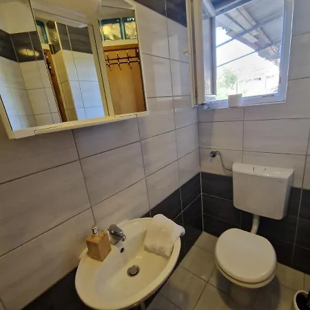 Simba Biograd Na Moru