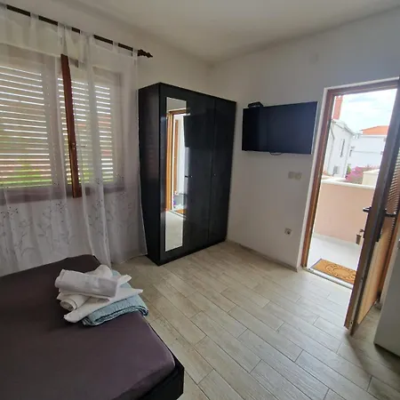 Lägenhet Simba Biograd Na Moru