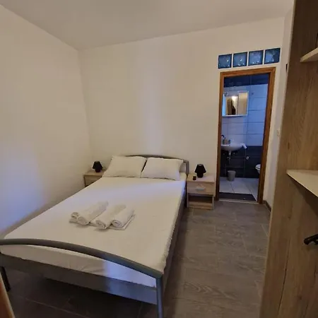 Simba Biograd Na Moru