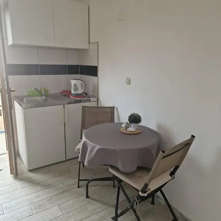 Simba Biograd Na Moru