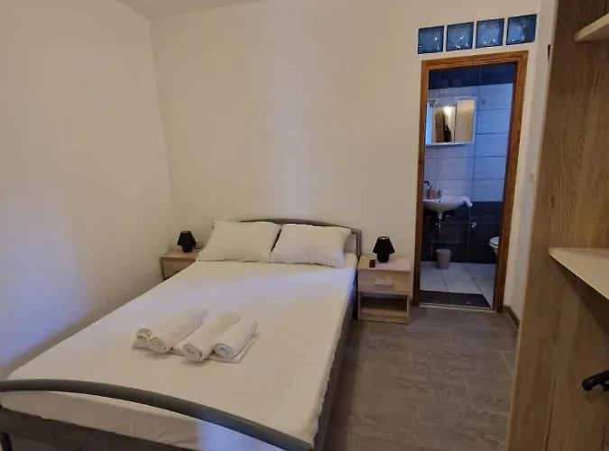 Simba Biograd Na Moru